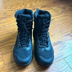 COPY - Men’s Under armour black high top combat hiking boot shoes. Like new con…